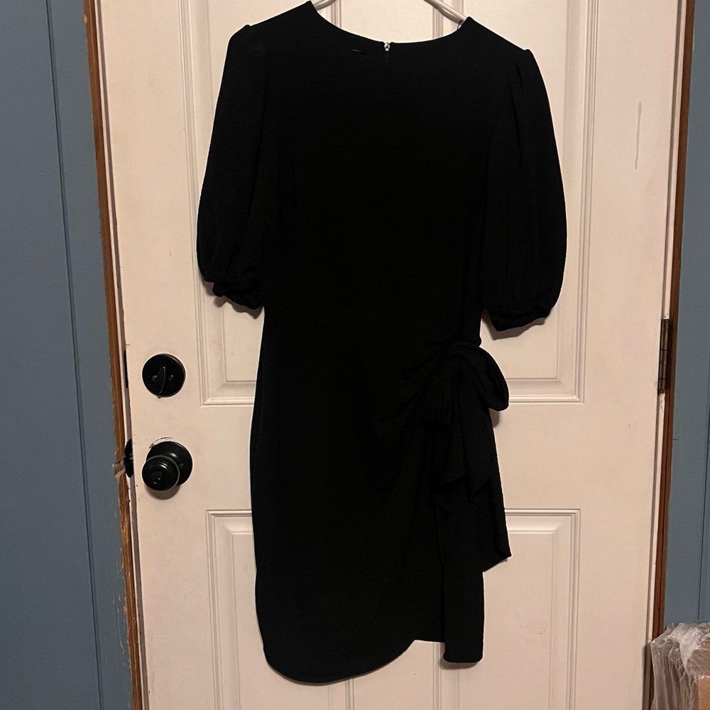 Chic Black Midi Dress with Puff Sleeves